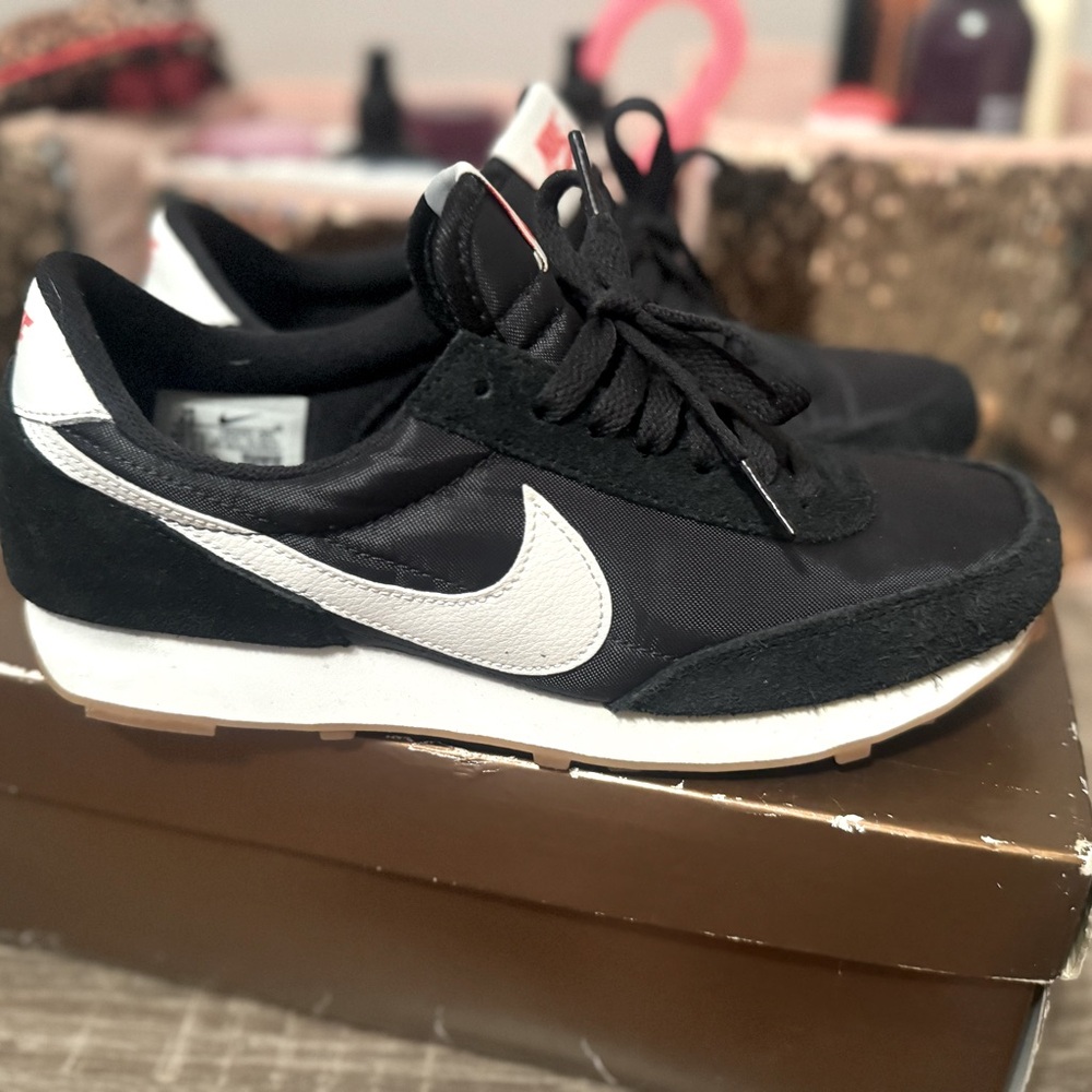 Brand new inbox. Classic Nike Cortez.